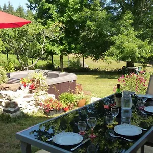 Hébergement de vacances L'orée Du Bois - Maison Individuelle Avec Jacuzzi Privé, Frayssinet-le-Gélat